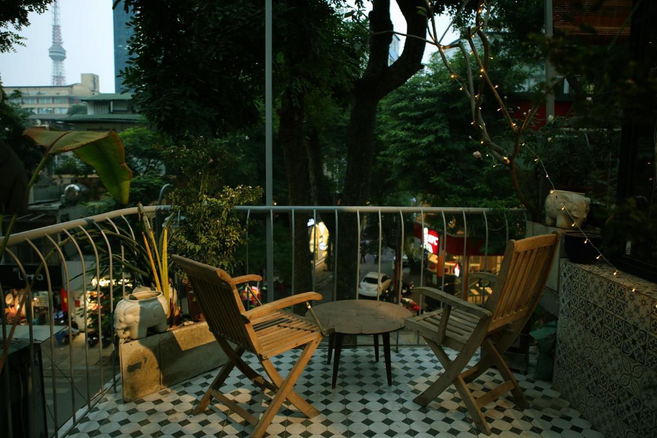 The First Ba Trieu Ha Noi Bed & Breakfast Hanoi Dış mekan fotoğraf